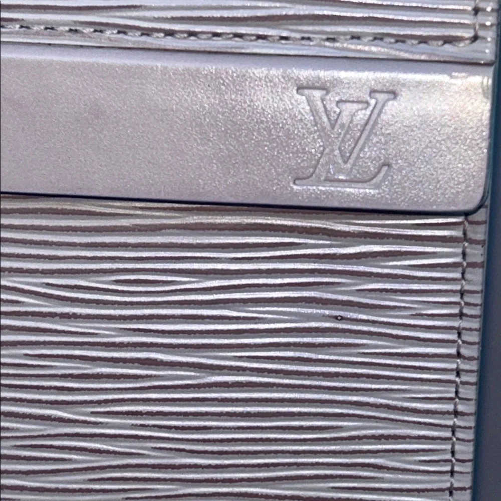 Louis Vuitton Vintage Epi Ramatuelle Shoulder Bag in "Pepper" - Picture 2 of 7